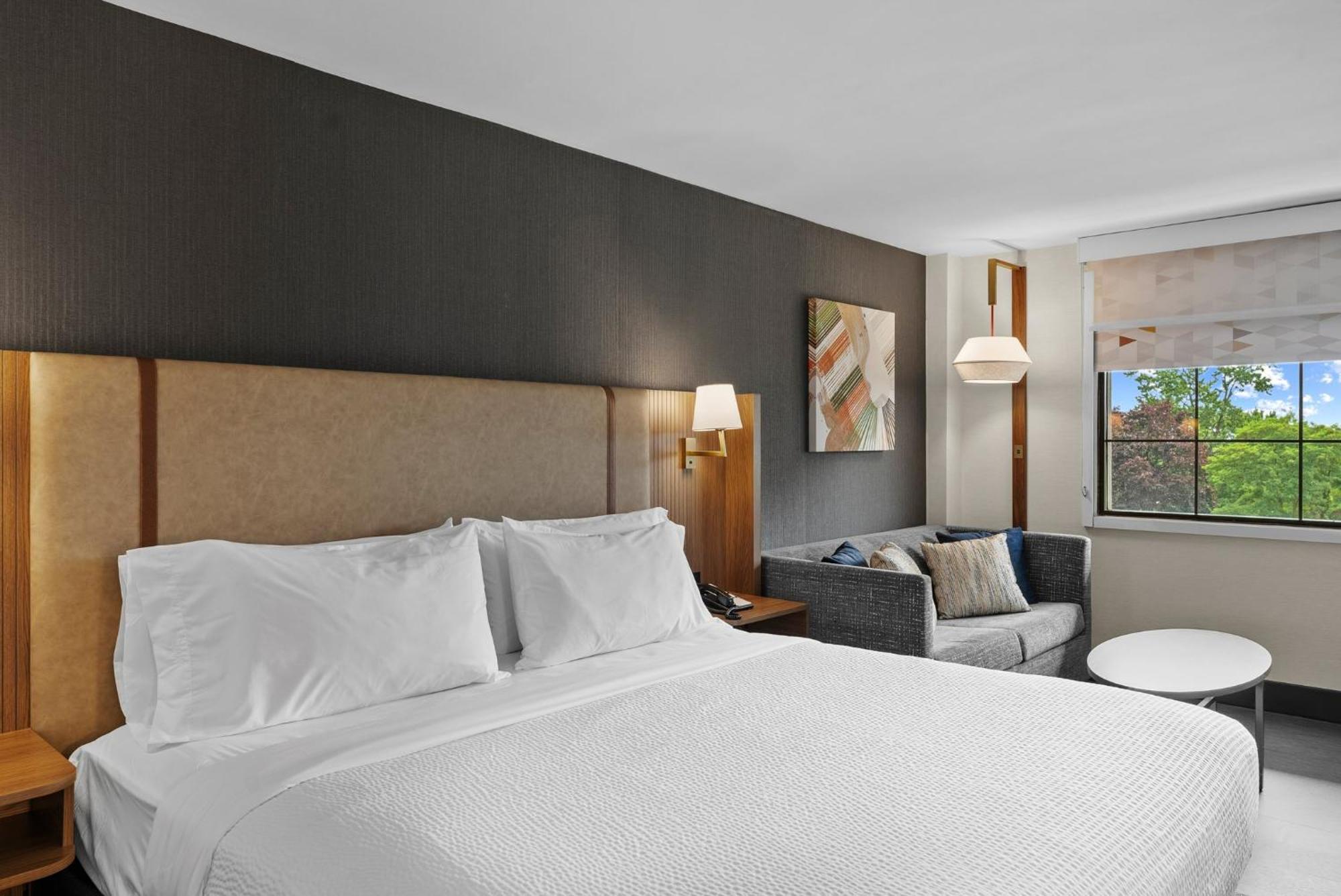 Holiday Inn Niagara Falls State Park Entry By Ihg Exterior photo